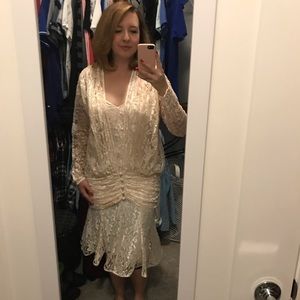 ❄️ 3/$20 ❄️ Lace Dress Vintage With Lace Jacket!